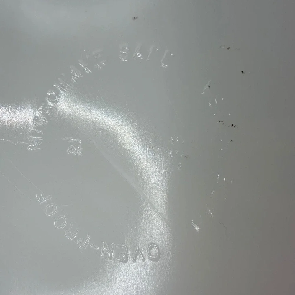Vintage‎ Milk Glass Baking Dish Made in USA Oven Safe White Round Casserole Lid